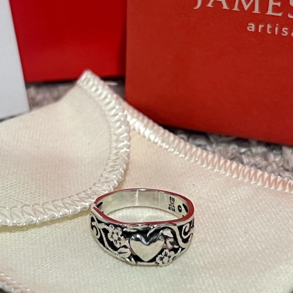 James Avery Retired Heart with Flowers Ring